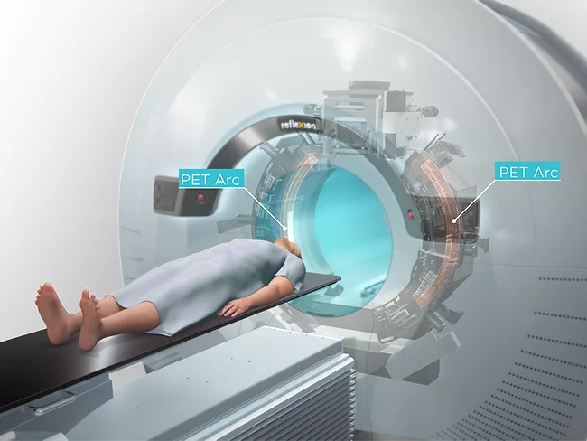 Illustration of patient undergoing treatment with Reflexion X1