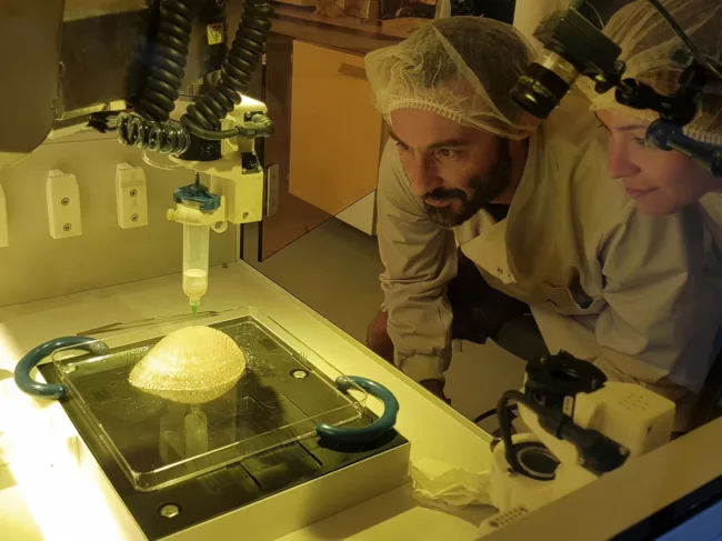 Healshape's breast bioprosthesis being 3D printed 