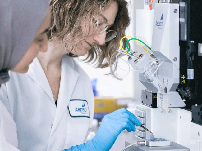 Scientists at Aspect Biosystems bioprinter