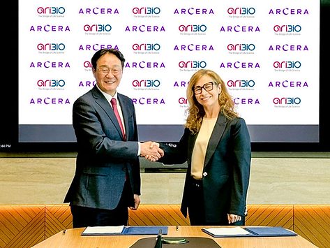 Aribio-Arcera signing 