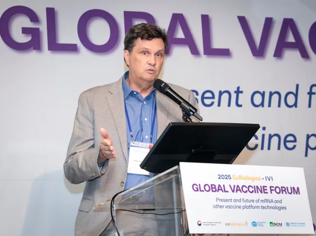 Robert Paris, vice president, Moderna