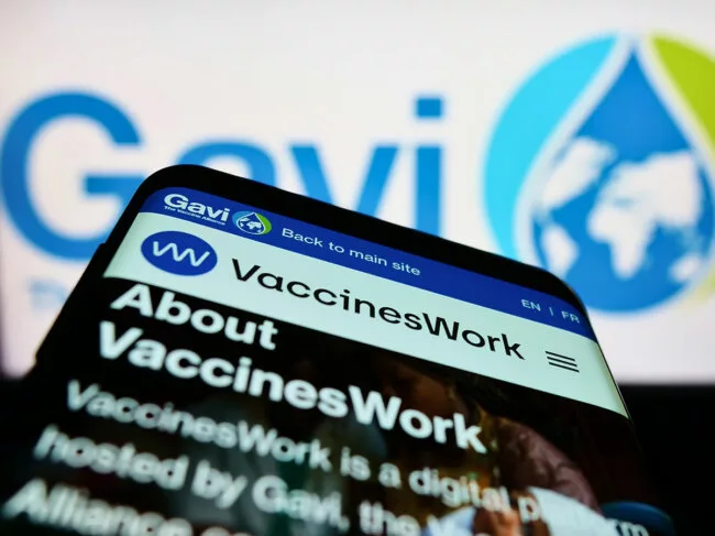 Smartphone with webpage of Gavi, The Vaccine Alliance