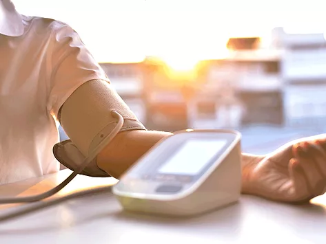 Blood pressure monitor