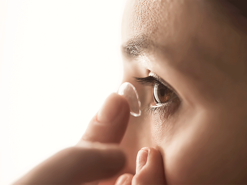 J&J wins Japan approval for first drugreleasing combination contact